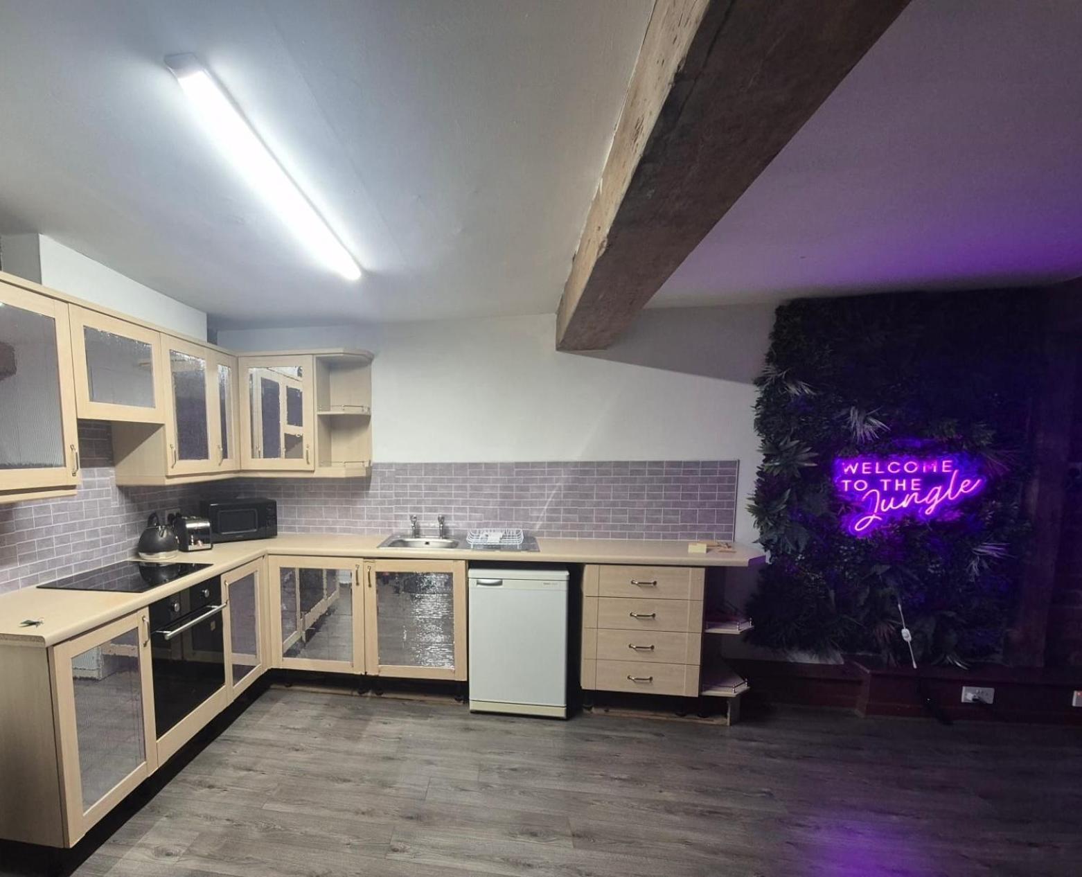 Rainford Gardens By Ustay Apartment *